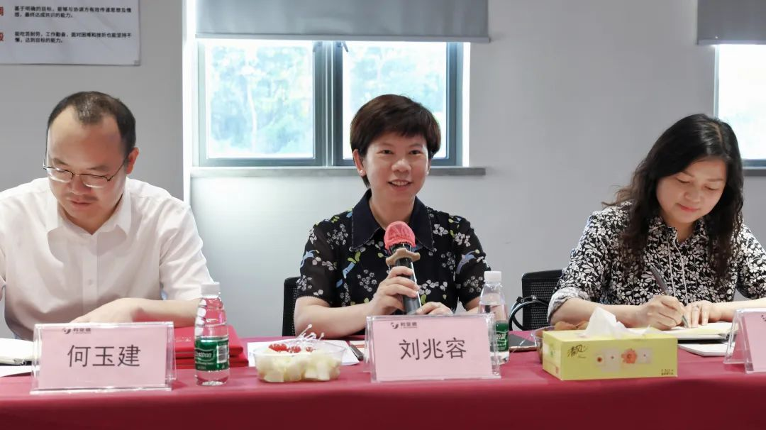 尊龙凯时与成都市郫都区达成战略合作 推动成都影视城建设