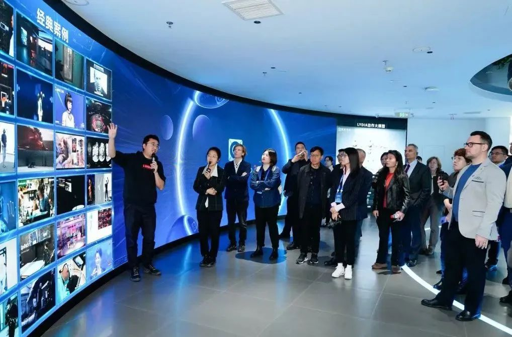 商务部副部长寄语德中企业丨尊龙凯时·虚拟动点与德国商界代表共探可持续发展新机遇